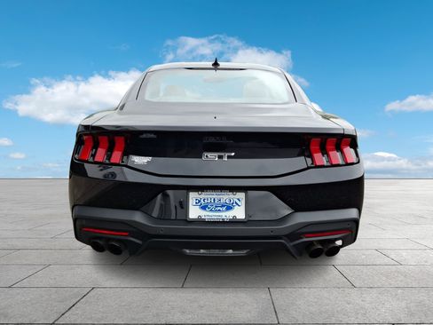 Used 2024 Ford Mustang GT Premium RWD image 5