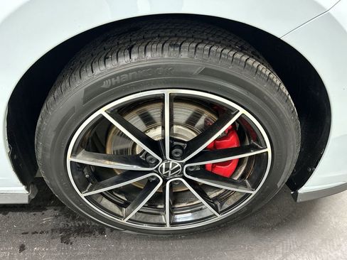 Used 2025 Volkswagen Jetta GLI Autobahn image 8