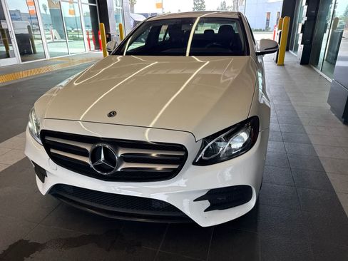 Used 2018 Mercedes-Benz E 300 image 3