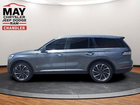 Used 2022 Lincoln Aviator Reserve w/ Equipment Group 201A AWD/4WD image 17