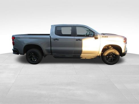 Certified 2026 Chevrolet Silverado 1500 Custom Trail Boss w/ LPO, Dark Essentials Package AWD/4WD image 6
