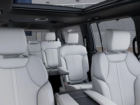New 2026 Jeep Grand Wagoneer Limited AWD/4WD image 26