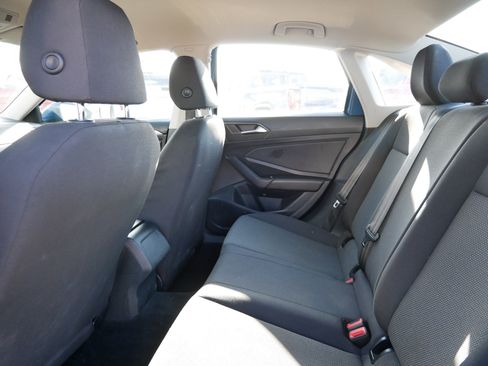 Used 2019 Volkswagen Jetta S image 10