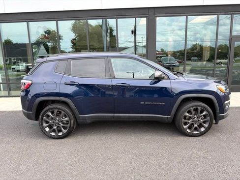 Used 2021 Jeep Compass Latitude AWD/4WD image 2