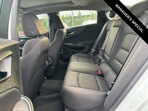 Used 2024 Chevrolet Malibu LT FWD image 16