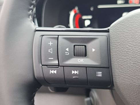 New 2026 Nissan Pathfinder Platinum AWD/4WD image 27