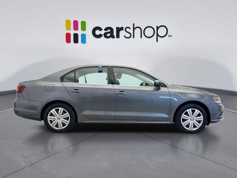 Used 2017 Volkswagen Jetta S image 6