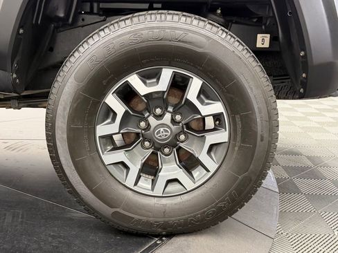 Certified 2021 Toyota Tacoma TRD Off-Road w/ Technology Package AWD/4WD image 16