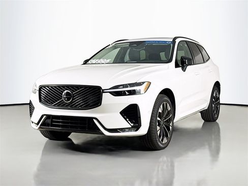 Certified 2026 Volvo XC60 B5 Plus w/ Climate Package PRO image 3