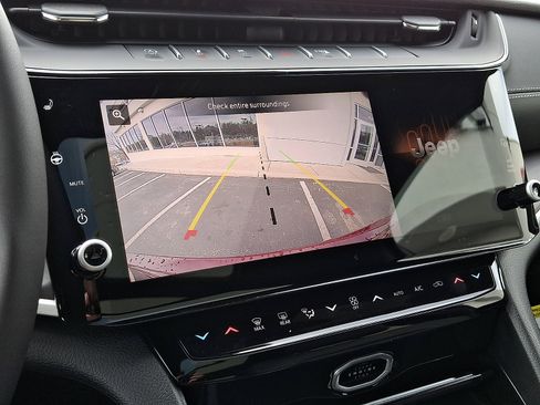 New 2026 Jeep Grand Cherokee Limited image 13