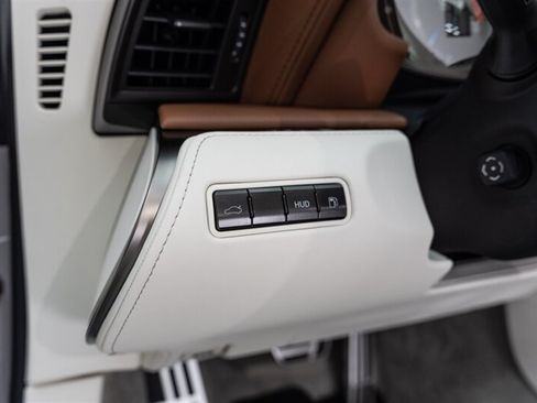 Used 2026 Lexus LC 500 Convertible w/ Inspiration Series RWD image 89