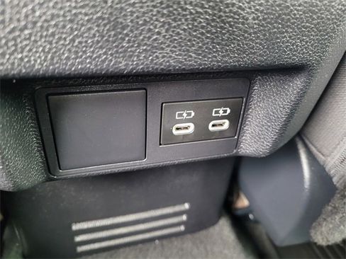 Used 2024 Toyota Tacoma TRD Sport image 10