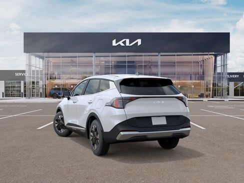 Used 2026 Kia Sportage LX FWD image 6