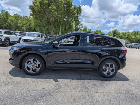 Used 2025 Ford Escape ST-Line AWD/4WD image 7