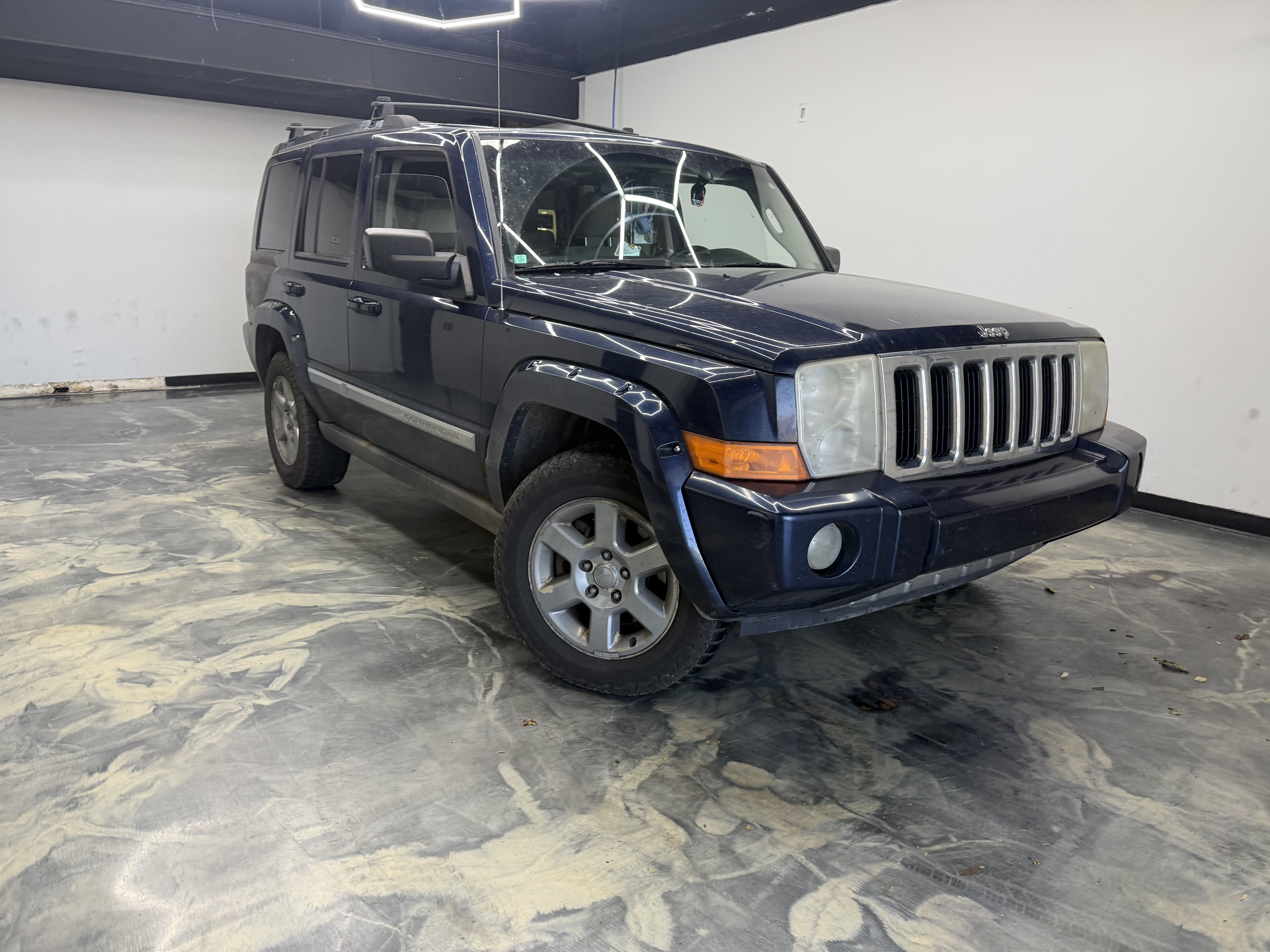 Used 2006 Jeep Commander Limited w/ Trailer Tow Group IV AWD/4WD image 5