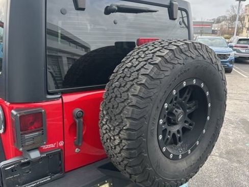 Used 2016 Jeep Wrangler Sport image 24