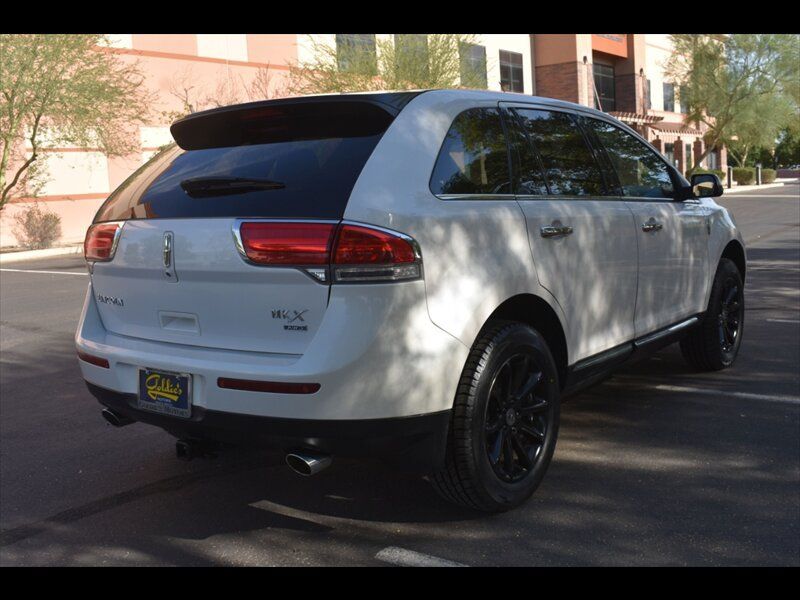 Used 2013 Lincoln MKX AWD image 7