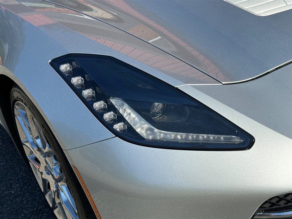 Used 2017 Chevrolet Corvette Stingray Coupe RWD image 15