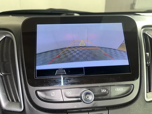 Used 2024 Chevrolet Malibu LT image 19