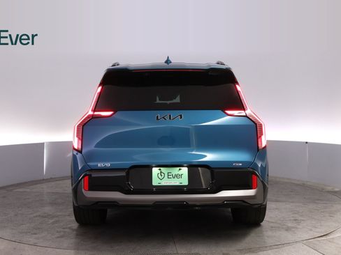 Used 2024 Kia EV9 GT-Line AWD/4WD image 15