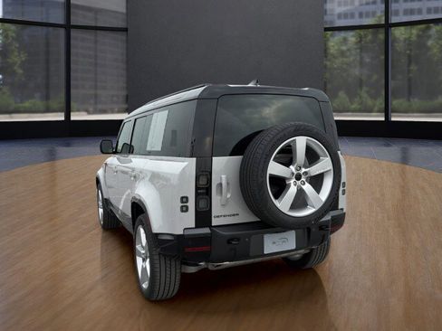 New 2026 Land Rover Defender 110 X-Dynamic SE image 15