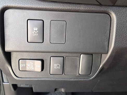 Used 2023 Toyota Tacoma SR AWD/4WD image 29