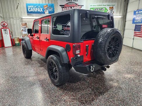 Used 2015 Jeep Wrangler Unlimited Sport w/ Quick Order Package 24S AWD/4WD image 5