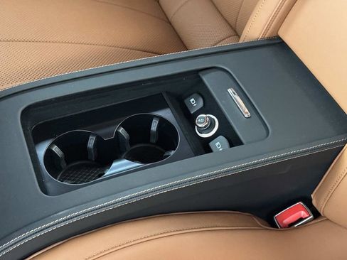 Used 2024 Bentley Continental GT image 11