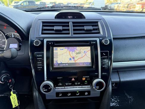 Used 2012 Toyota Camry SE FWD image 31