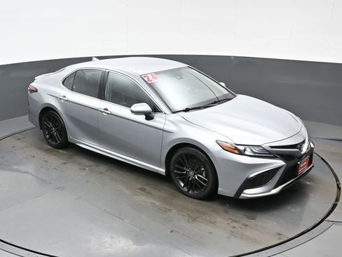 Used 2024 Toyota Camry XSE image 34