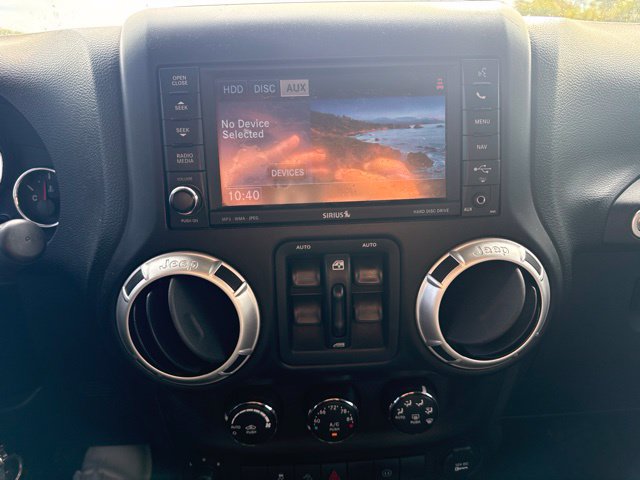 Used 2012 Jeep Wrangler Unlimited Sahara w/ Connectivity Group AWD/4WD image 11
