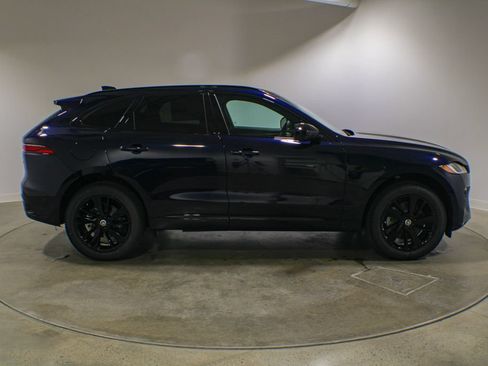 New 2026 Jaguar F-PACE R-Dynamic S AWD/4WD image 7