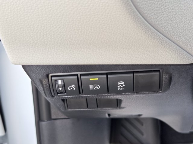 New 2026 Toyota Corolla Cross LE FWD image 30