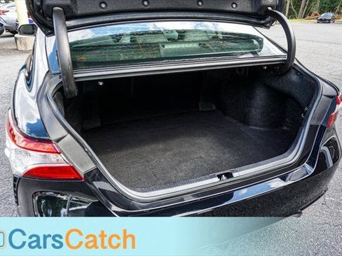 Used 2018 Toyota Camry SE w/ Moonroof Package FWD image 34