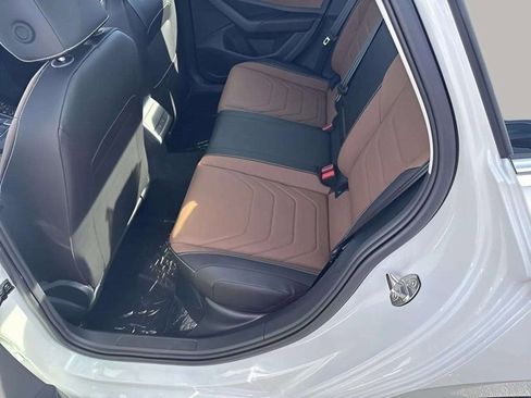 New 2026 Volkswagen Jetta SEL image 8