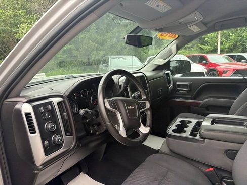 Used 2019 GMC Sierra 1500 SLE w/ SLE Value Package AWD/4WD image 13