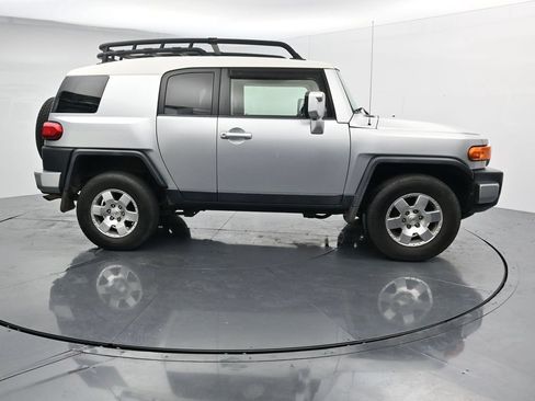 Used 2008 Toyota FJ Cruiser 4WD w/ Convenience Pkg image 8