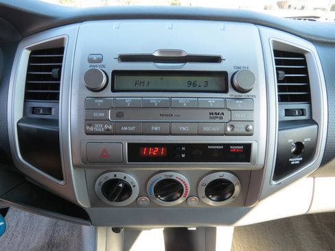 Used 2009 Toyota Tacoma 2WD Access Cab image 18