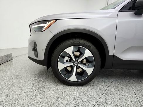 New 2026 Volvo XC40 B5 Plus w/ Protection Package Premier AWD/4WD image 25