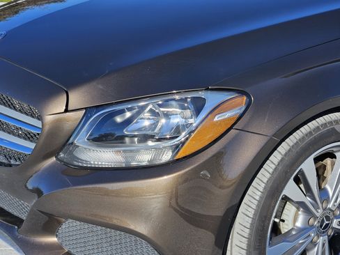 Used 2018 Mercedes-Benz C 300 C 300 image 9