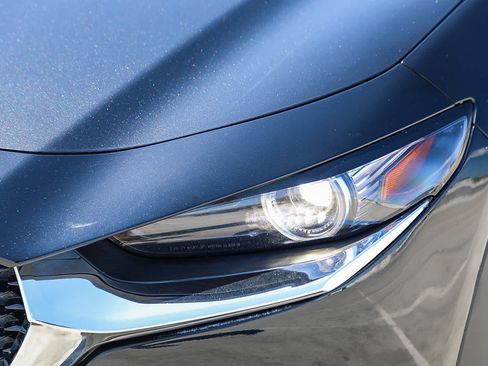 Used 2020 MAZDA CX-30 FWD w/ Premium Package image 8