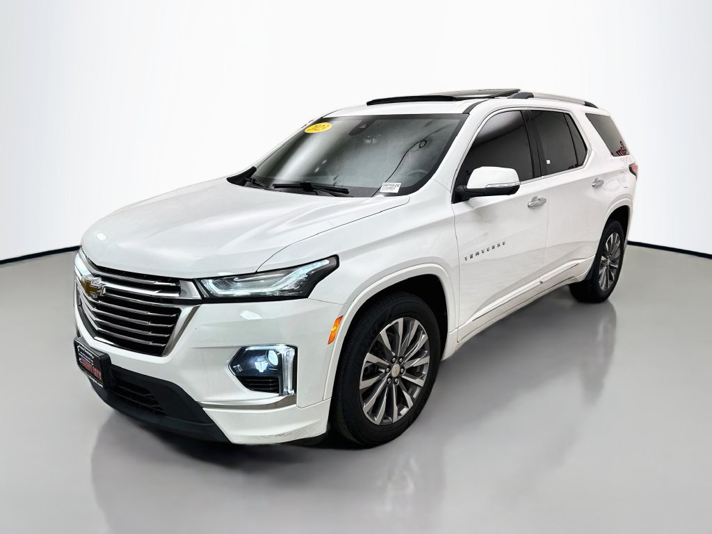 Used 2023 Chevrolet Traverse Premier AWD/4WD image 3