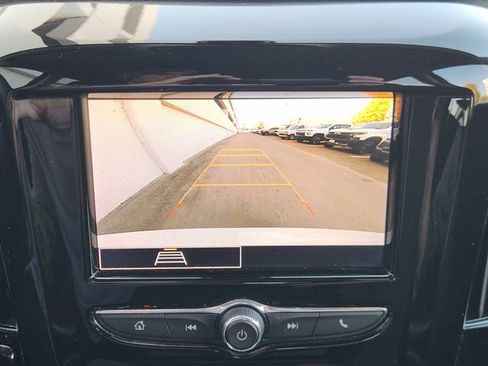 Used 2020 Chevrolet Traverse LS image 15