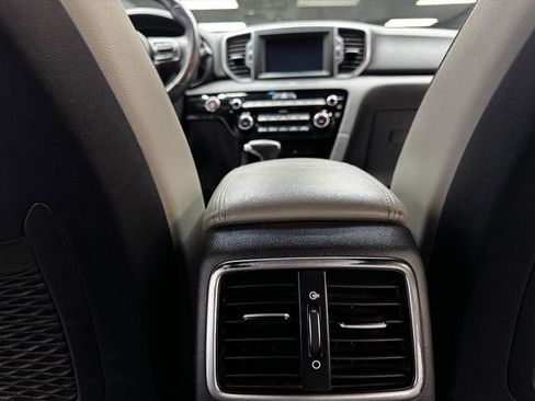 Used 2018 Kia Sportage EX w/ EX Sport Appearance Package FWD image 41