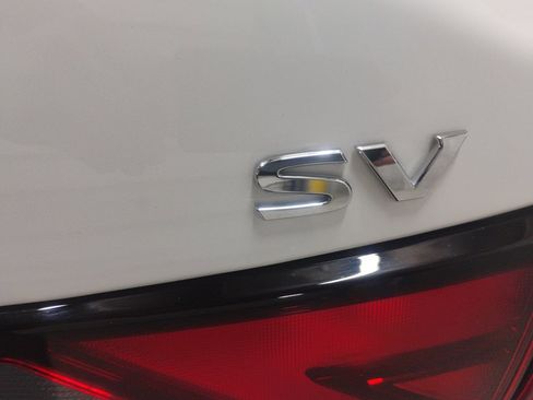 Used 2024 Nissan Sentra SV image 9