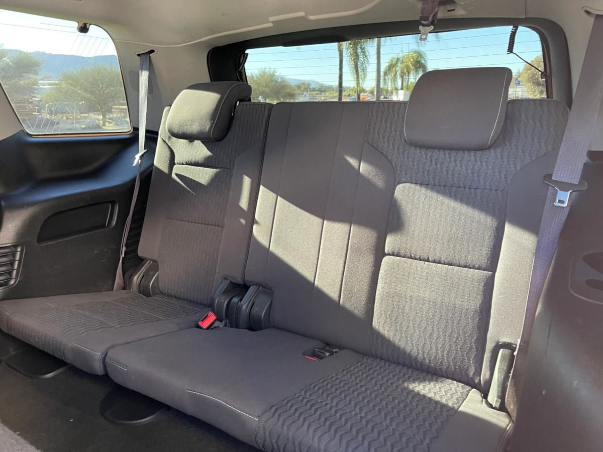 Used 2017 GMC Yukon SLE w/ SLE Value Package AWD/4WD image 27