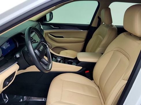 Used 2021 Jeep Grand Cherokee L Limited image 22