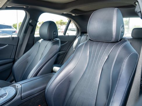 Used 2023 Mercedes-Benz E 350 4MATIC Sedan image 33
