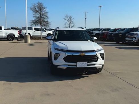 New 2026 Chevrolet TrailBlazer LT w/ Convenience Package image 4