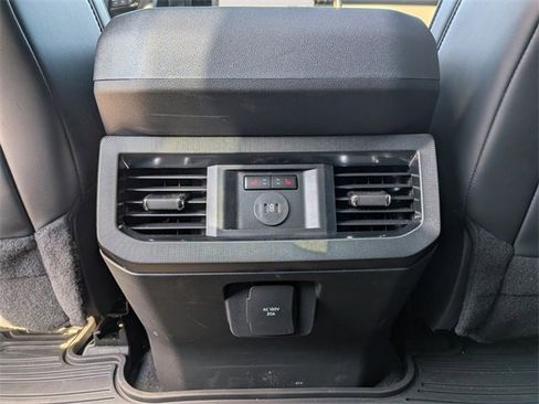 Used 2025 Ford F250 Platinum image 28